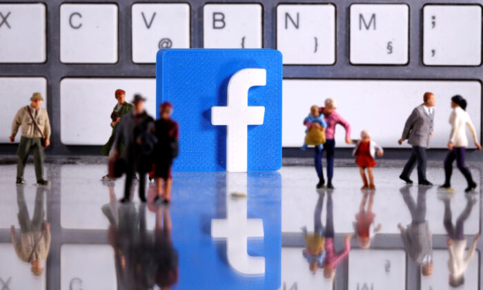 Facebook xoá sổ hàng nghìn nhóm Antifa, Tổ chức Dân quân và các nhóm liên quan đến QAnon