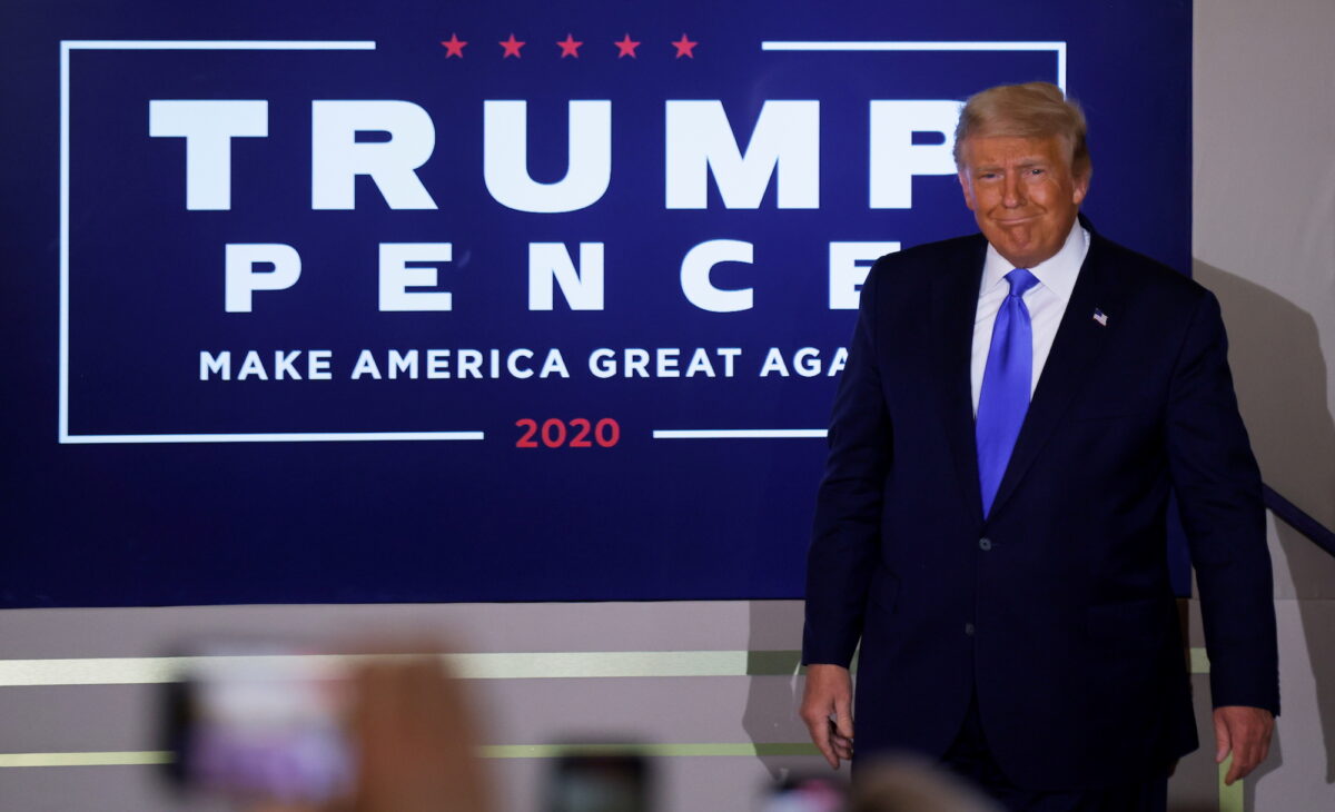 Kết quả mới từ hạt Maricopa, thâm hụt phiếu bầu của TT Trump giảm