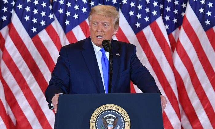 Luật sư của TT Trump: ‘Tổng thống hoàn toàn đúng khi sử dụng tất cả các lựa chọn pháp lý’