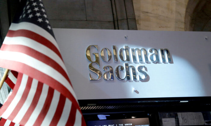 Goldman Sachs yêu cầu vaccine COVID-19 với bất kỳ ai vào văn phòng tại Hoa Kỳ