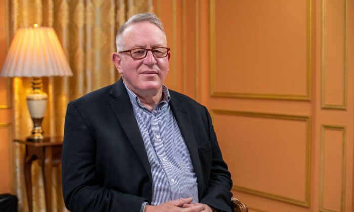 Ông Trevor Loudon: Diệt trừ Trung Cộng hoặc luôn phải chiến đấu cho sự tồn vong của mình