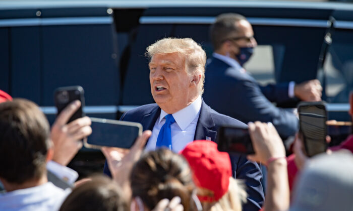 Ông Trump tuyên bố ra mắt ứng dụng mạng xã hội