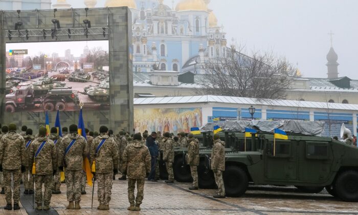Ukraine cam kết chống lại Nga