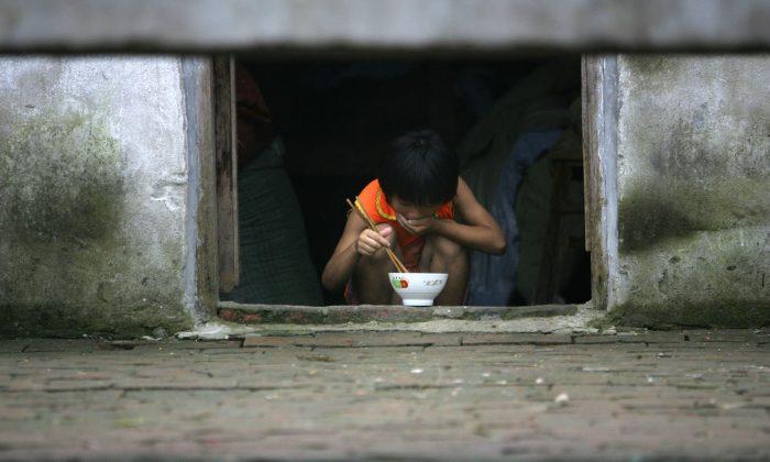 Trung Quốc: Con gái bị thất lạc 26 năm, người cha tìm kiếm trong vô vọng
