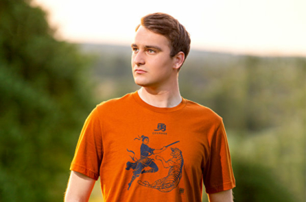 ‘Shen Yun Shop’ ra mắt bộ sưu tập thời trang Xuân-Hè năm 2022