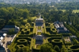 Những khu vườn và sảnh đường biệt lập của cung điện Versailles, Pháp quốc