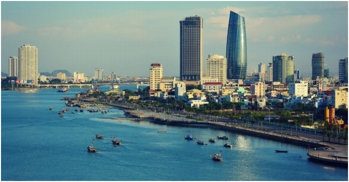 Việt Nam ngày 20/10: Nước sông Hàn tràn vào khu dân cư ở Đà Nẵng; miền Bắc tiếp tục mưa rét, nhiệt độ giảm sâu