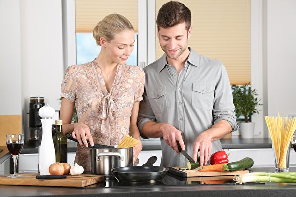Chuyên gia tâm lý chia sẻ cách quan trọng để duy trì đời sống hôn nhân tốt đẹp