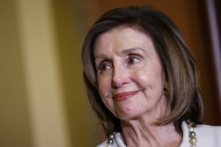 Chủ tịch Hạ viện Nancy Pelosi (Dân Chủ-California) tại Hoa Thịnh Đốn hôm 08/12/2022. (Ảnh: Anna Moneymaker/Getty Images)