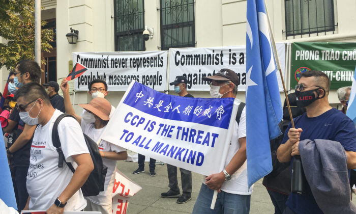 Kiến giải sâu sắc của cựu nhân viên FBI: Mối đe dọa từ Trung Quốc cộng sản là có thật