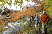 Đi bộ đường dài vào mùa thu. (Ảnh: Được sự cho phép của Mohonk Mountain House)