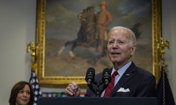 Tổng thống Joe Biden trình bày về an ninh biên giới tại Hoa Thịnh Đốn hôm 05/01/2023. (Ảnh: Drew Angerer/Getty Images)