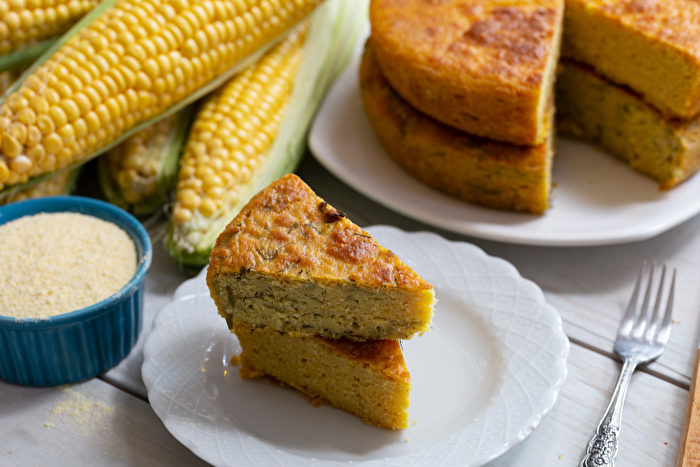 Bánh mì ngô tượng trưng cho vàng. (Ảnh: Shutterstock)
