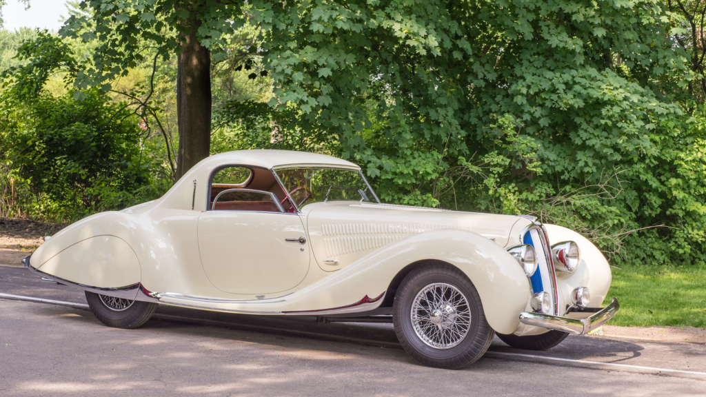 Một chiếc xe Delahaye 135 MS đời 1938 tại Edsel and Eleanor Ford house, gần Detroit, tiểu bang Michigan. (Ảnh: Steve Lagreca/Shutterstock)