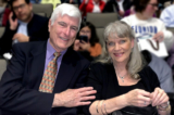 Ông William Heney thưởng thức Shen Yun tại Phòng hòa nhạc Trung tâm Von Braun ở Huntsville, Alabama hôm 24/01. (Ảnh: Nancy Ma/The Epoch Times)