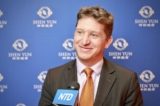 Ông Nicolas Cottier thưởng lãm Nghệ thuật Biểu diễn Shen Yun hôm 14/01/2023, tại Lausanne, Thụy Sĩ. (NTD)