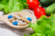 Cách ăn uống chống lão hóa: Hạn chế calorie  (Ảnh: LanKS/Shutterstock)