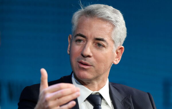 Ông Bill Ackman, CEO của Pershing Square Capital, nói tại Hội nghị Kỹ thuật số của Wall Street Journal ở Laguna Beach, California, vào ngày 17/10/2017. (Ảnh: Mike Blake/Reuters)
