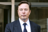 CEO Tesla Elon Musk rời khỏi Tòa nhà Liên bang Phillip Burton ở San Francisco, California, hôm 24/01/2023. (Ảnh: Justin Sullivan/Getty Images)