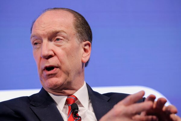 Chủ tịch Ngân hàng Thế giới David Malpass tham dự sự kiện Reuters NEXT Newsmaker ở New York vào ngày 01/12/2022. (Ảnh: Andrew Kelly/Reuters)