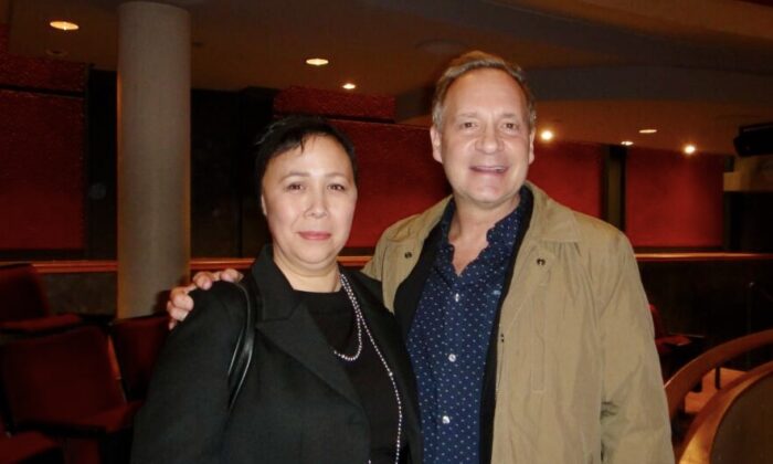 Ông Kevin Brauch Phát thanh viên truyền hình