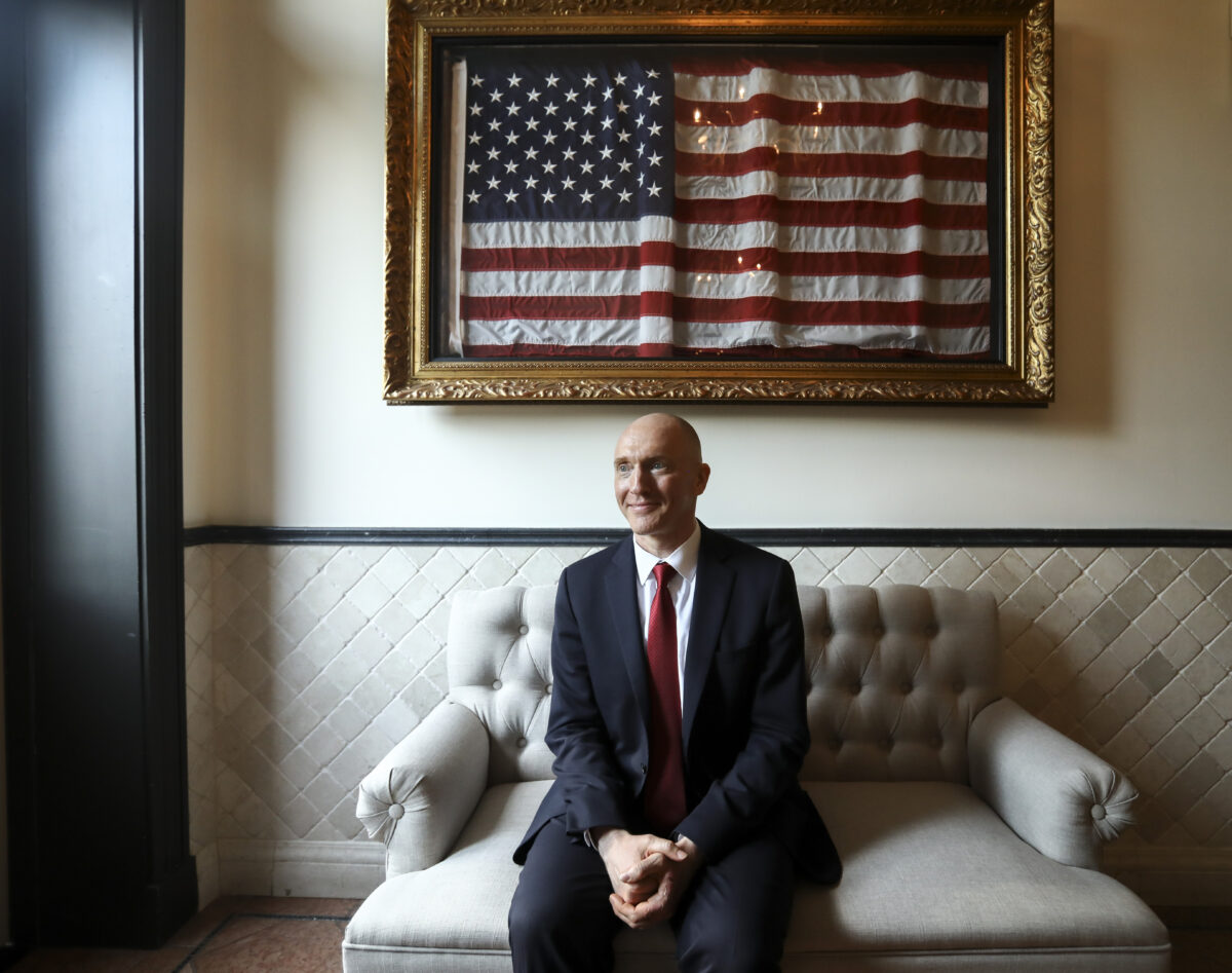 Ông Carter Page, cố vấn ngành dầu khí và là cựu cố vấn chính sách đối ngoại cho ông Donald Trump trong chiến dịch tranh cử tổng thống năm 2016 của ông, tại Hoa Thịnh Đốn, vào ngày 28/05/2019. (Ảnh: Samira Bouaou/The Epoch Times)