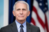 Tiến sĩ Anthony Fauci tại Hoa Thịnh Đốn hôm 09/12/2022. (Ảnh: Saul Loeb/AFP qua Getty Images)