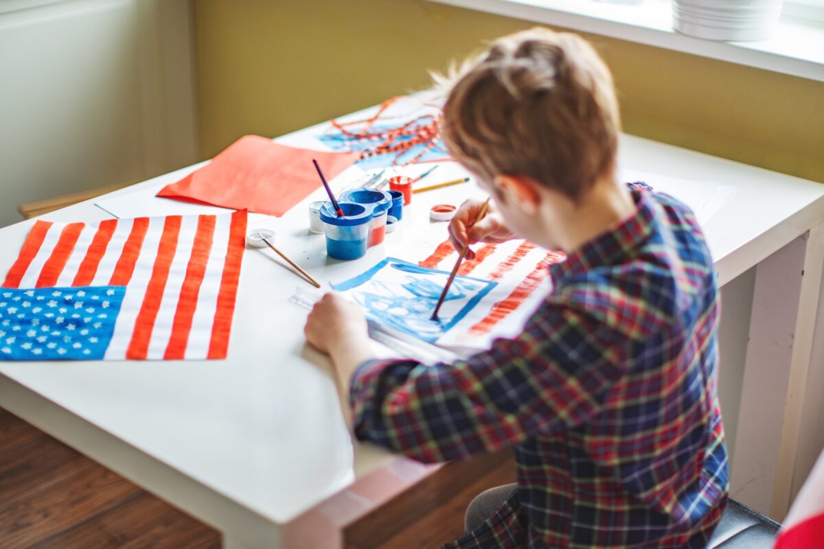Nuôi dưỡng tình yêu của trẻ em dành cho Quốc kỳ ‘Old Glory’ của chúng ta
