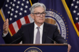 Chủ tịch Hội đồng Dự trữ Liên bang Jerome Powell nói tại một cuộc họp báo sau cuộc họp của Ủy ban Thị trường Mở Liên bang ở Hoa Thịnh Đốn hôm 03/05/2023. (Ảnh: Anna Moneymaker/Getty Images)