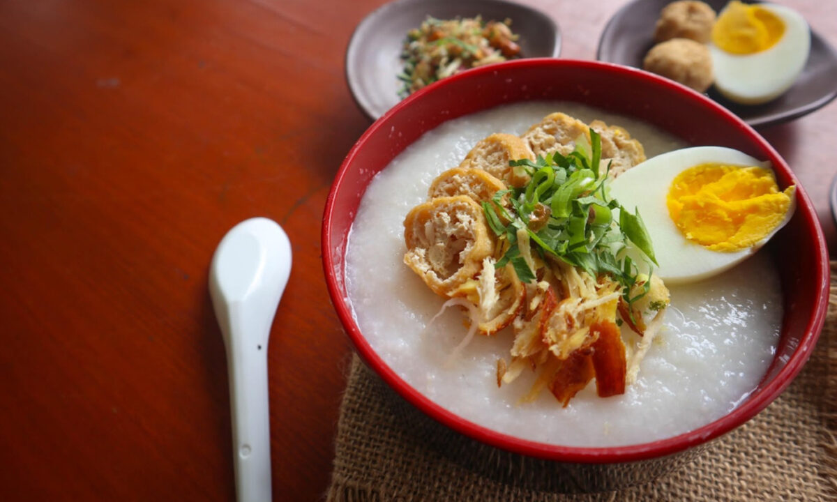 Cuốn sách “Bản thảo cương mục” cũng có đề cập: “Trong tự nhiên có năm loại ngũ cốc giúp nuôi dưỡng cơ thể con người. Ăn thì sống, không ăn thì chết.” (Ảnh: Faiz Dila/Shutterstock)