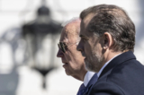 Tổng thống Joe Biden cùng con trai Hunter Biden tham dự Lễ Lăn Trứng Phục Sinh thường niên trên Bãi cỏ phía Nam của Tòa Bạch Ốc ở Hoa Thịnh Đốn, hôm 10/04/2023. (Ảnh: Drew Angerer/Getty Images)