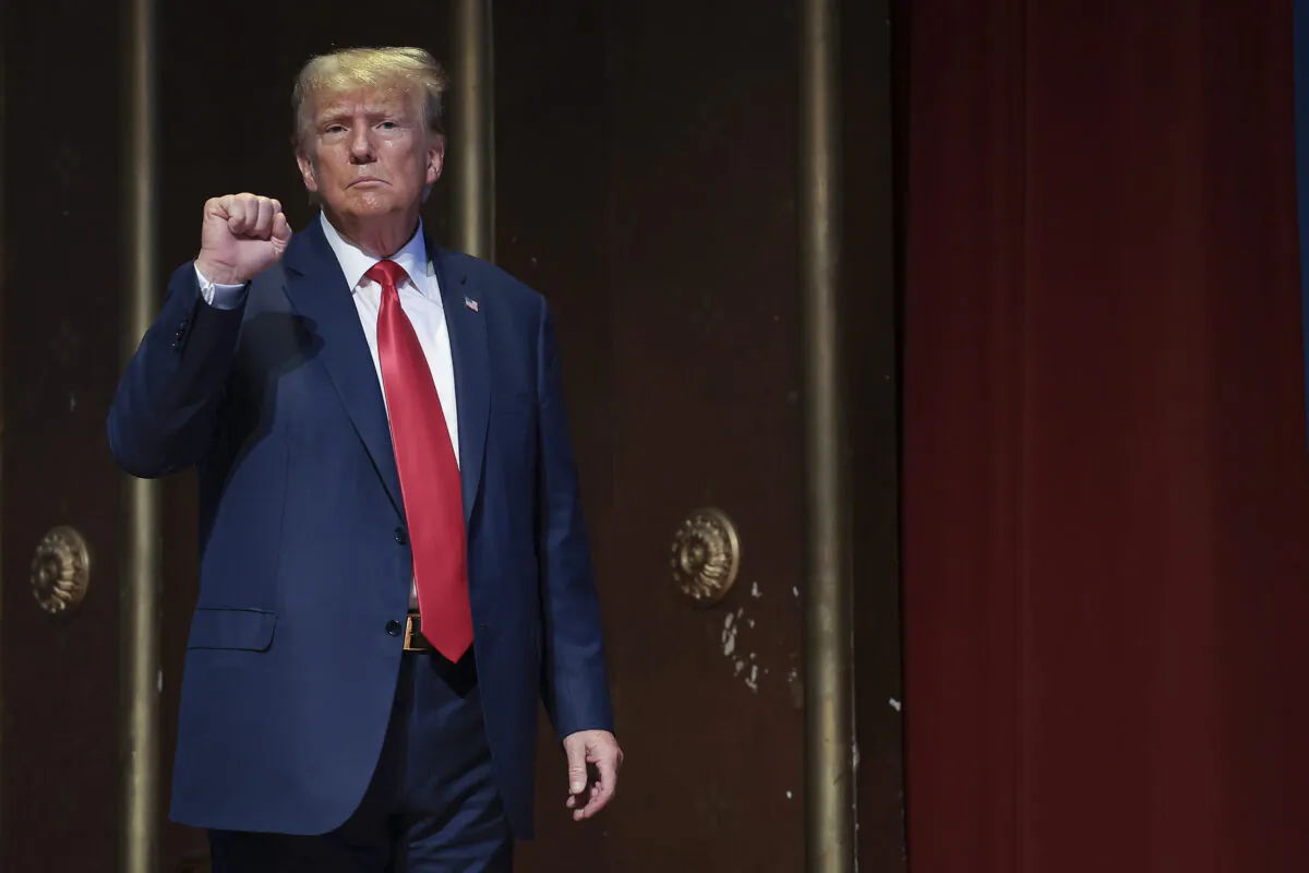 Luật sư của ông Trump khuyên không chấp nhận thỏa thuận nhận tội trong vụ tài liệu mật