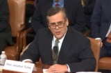 Ông Johnathan Turley, giáo sư luật tại Đại học George Washington, làm chứng trong phiên điều trần của Ủy ban Tư pháp Hạ viện tại Hoa Thịnh Đốn vào ngày 04/12/2019. (Ảnh: Ủy ban Tư pháp Hạ viện)
