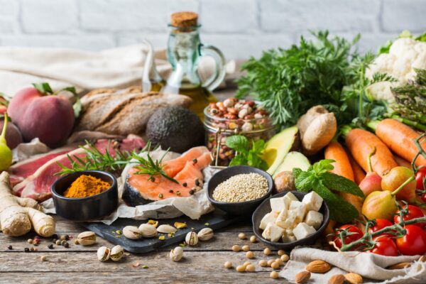 Cách giảm cân và duy trì cân nặng ổn định trong thời kỳ mãn kinh