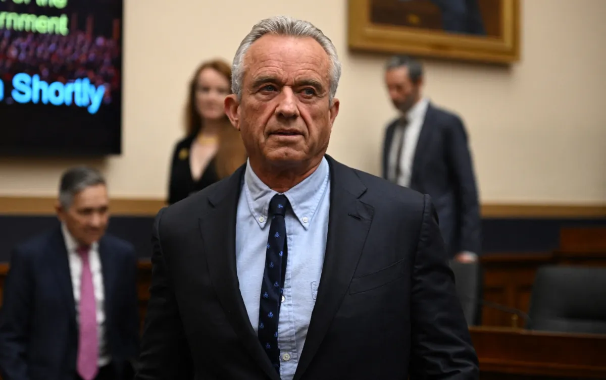 Ông RFK Jr.: Các hãng truyền thông thiên tả chỉ trích ông nhiều hơn những gì họ đã làm với cựu TT Trump