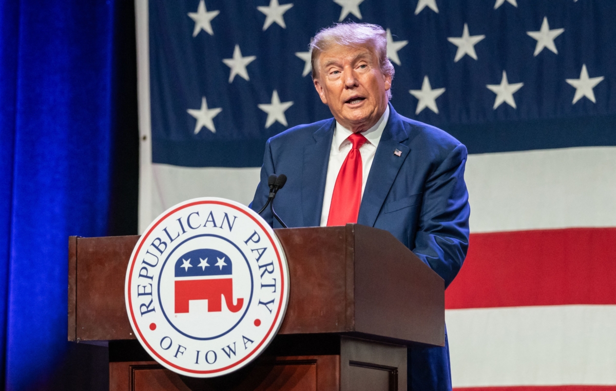Cựu tổng thống Donald Trump nói tại Bữa tối Lincoln năm 2023 của Đảng Cộng Hòa Iowa tại Des Moines, Iowa, vào hôm 28/07/2023. (Ảnh: Sergio Flores/AFP qua Getty Images)