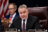 Dân biểu Chris Smith (Cộng Hòa-New Jersey) trình bày trong phiên điều trần của Ủy ban Điều hành-Quốc hội về Trung Quốc (CECC) về “Sự đồng lõa của Doanh nghiệp: Trợ cấp cho Các hành vi Vi phạm Nhân quyền của CHND Trung Hoa” tại Hoa Thịnh Đốn, hôm 11/07/2023. (Ảnh: Madalina Vasiliu/The Epoch Times)