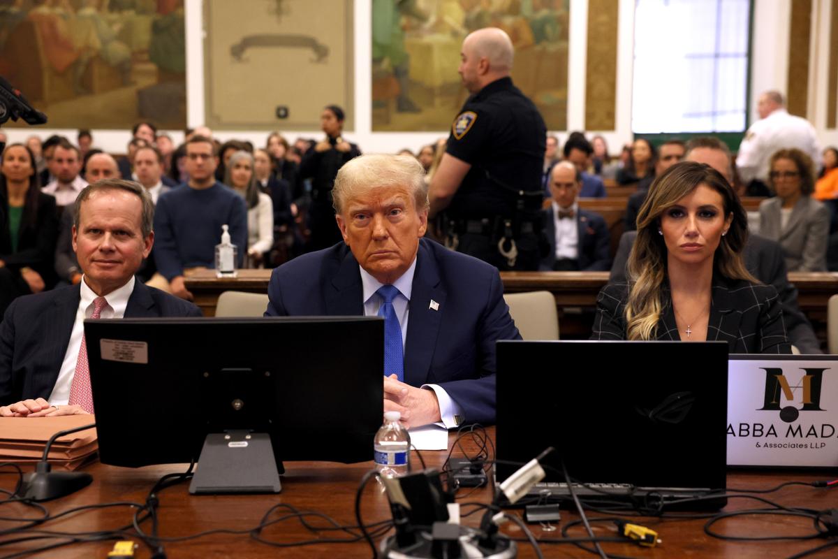 Vụ án dân sự ở New York: Các luật sư của ông Trump tiến hành phản công sau nhiều tuần thẩm vấn chéo