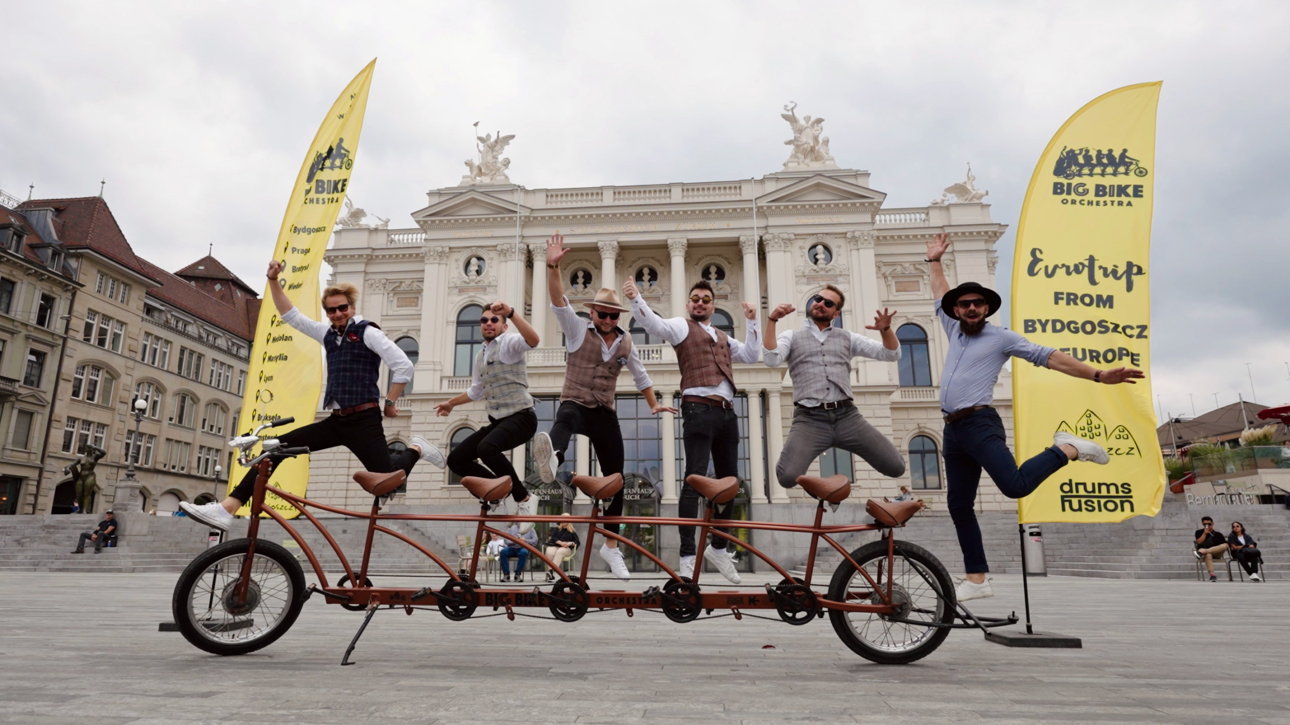 Ngày thứ ba của Ban nhạc Big Bike, ở Zurich. (Ảnh: Đăng dưới sự cho phép của Ban nhạc Big Bike)