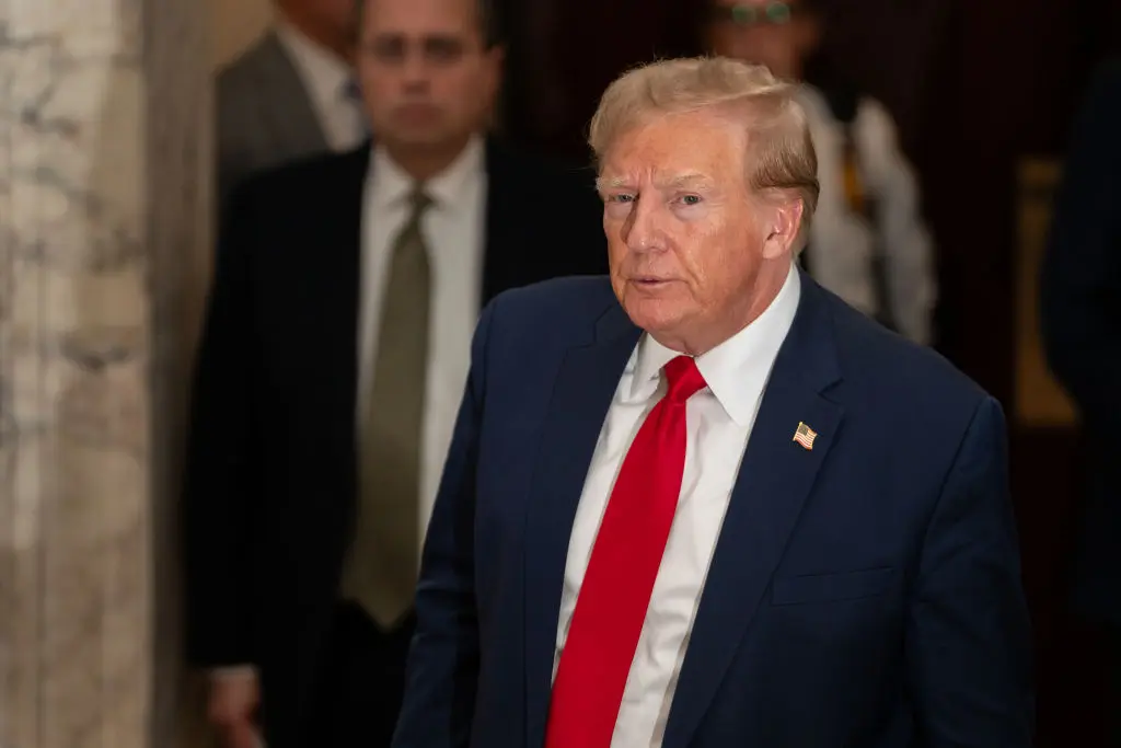 Thẩm phán liên bang tạm dừng vụ kiện ngày 06/01 đối với cựu Tổng thống Trump