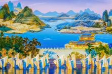 Tiết mục múa “Tay áo bồng bềnh” (Phiêu tụ) trong chương trình Nghệ thuật Biểu diễn Shen Yun năm 2009. Chính quyền Trung Quốc đã nhắm mục tiêu vào công ty này trong gần hai thập niên qua. (Ảnh: Đoàn Nghệ thuật Biểu diễn Shen Yun)