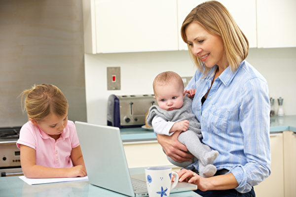 10 nghề nghiệp có cơ hội làm việc từ xa nhất với mức lương hàng năm hơn 100,000 USD