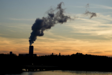 Nhà máy nhiệt điện than Marshall Steam Station hoạt động gần Mooresville, North Carolina, hôm 03/03/2024. (Ảnh: Chris Carlson/AP Photo)