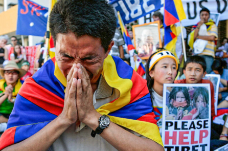 Báo cáo nhân quyền: Trung Quốc buộc người Tây Tạng ở nông thôn rời khỏi nơi định cư của họ