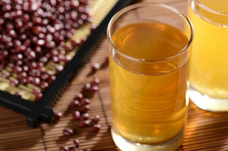 4 loại trà thanh nhiệt, tiêu ẩm, giải trừ mệt mỏi trong mùa hè