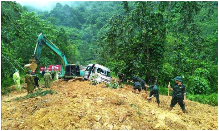 Hà Giang: Hàng chục điểm sạt lở, nguy cơ tai nạn trên các cung đường