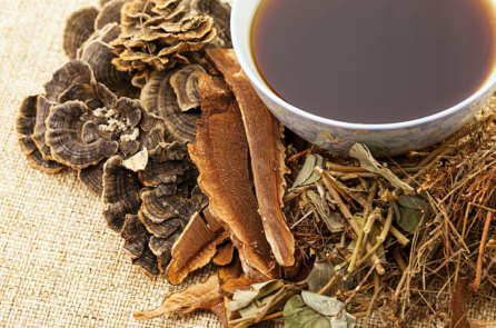 Những vị thầy thuốc thời nhà Minh có thiện tâm, tế bần đắc phúc báo