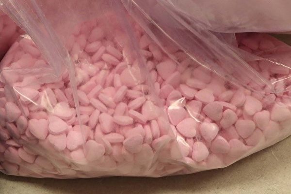 Khám phá đường dây cung ứng fentanyl quốc tế: Người mua nhập thành phần chính từ Trung Quốc
