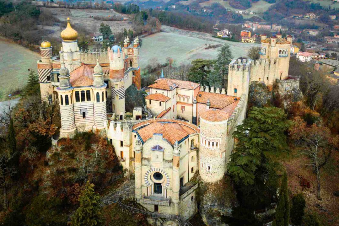 Lâu đài Rocchetta Mattei: Biểu tượng cho sự lập dị và hoài bão chữa trị ung thư