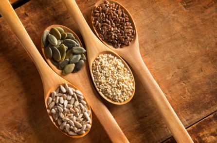 Cách ăn chu kỳ hạt (seed cycling) là gì và có tác dụng như thế nào?